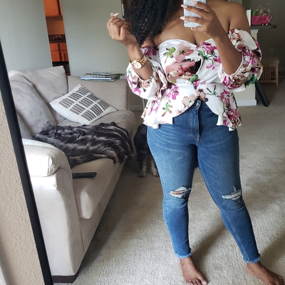 Bubble sleeve floral blouse